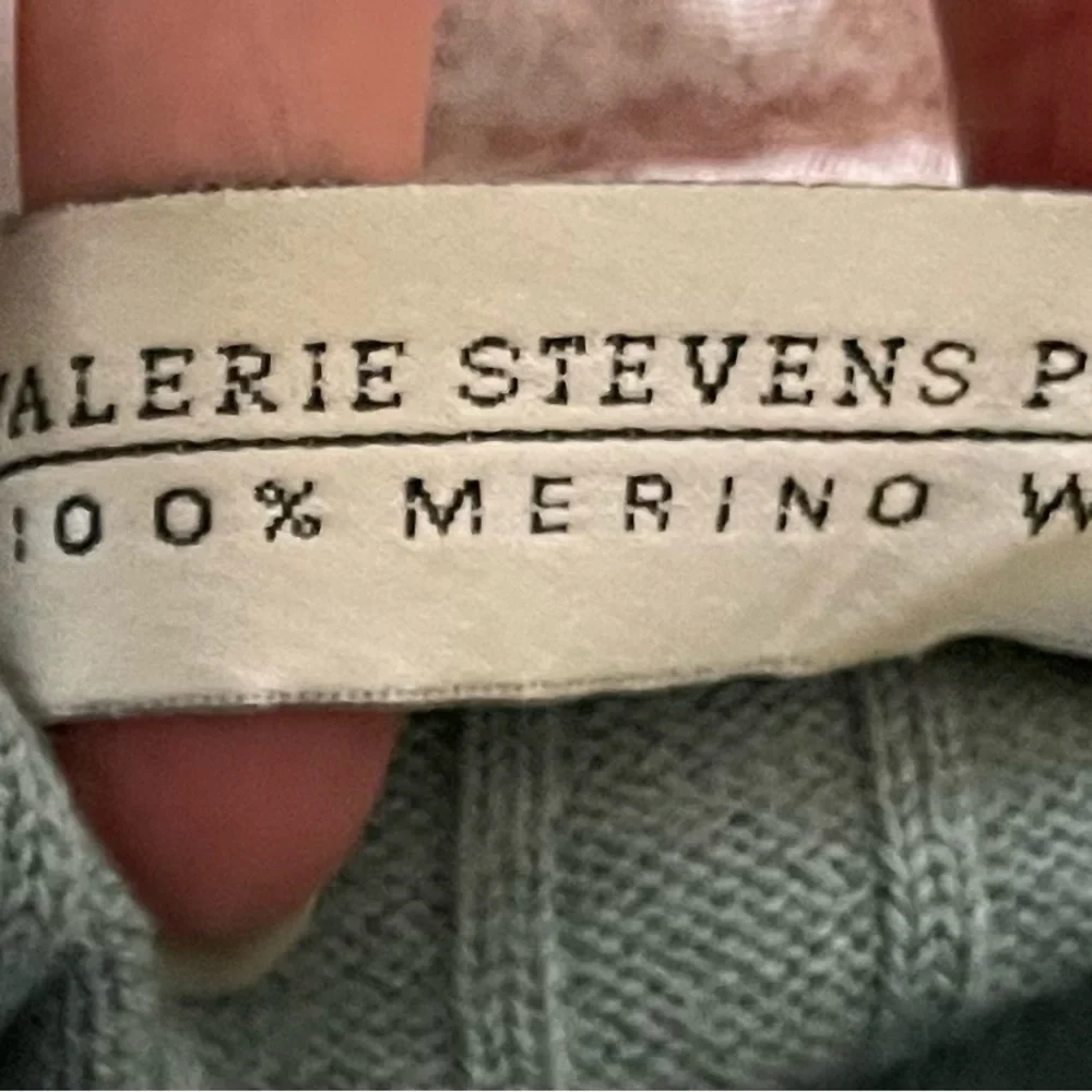 Vintage Valerie Stevens 100% merino wool baby blue ribbed turtleneck sweater PM